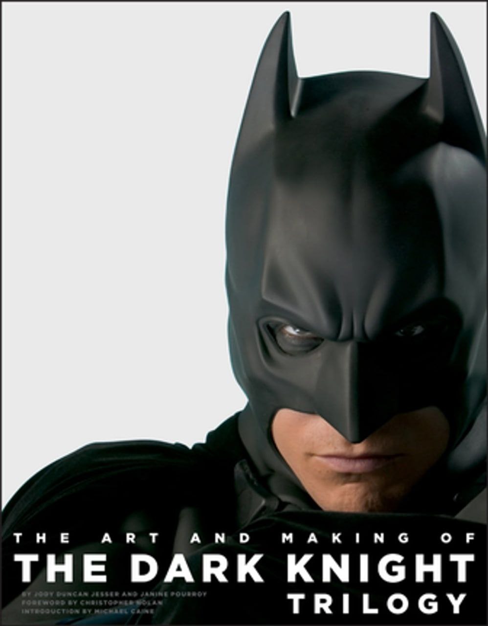 Portada ampliada de THE ART AND MAKING OF THE DARK KNIGHT TRILOGY