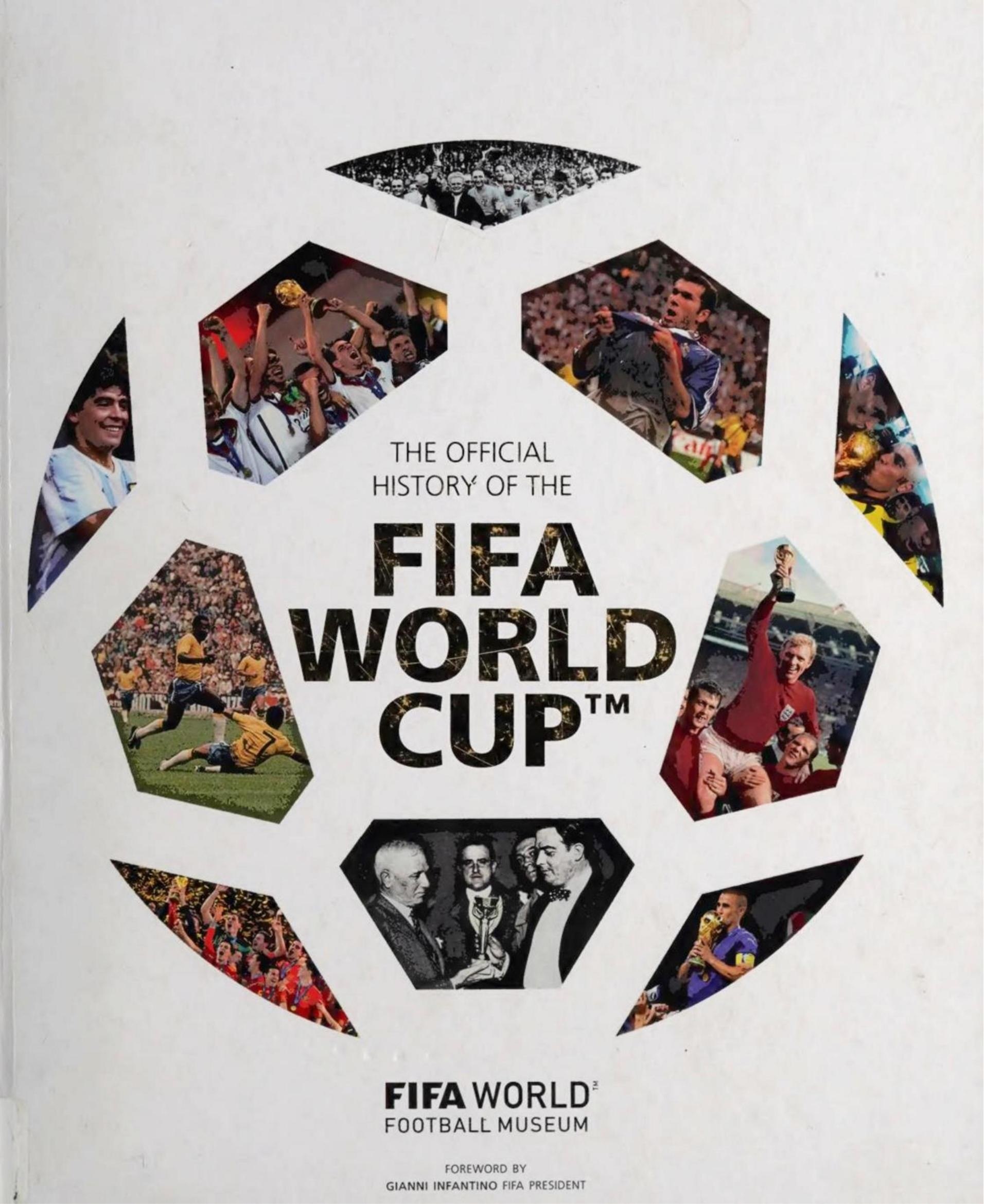 Portada ampliada de The Official History of the FIFA World Cup