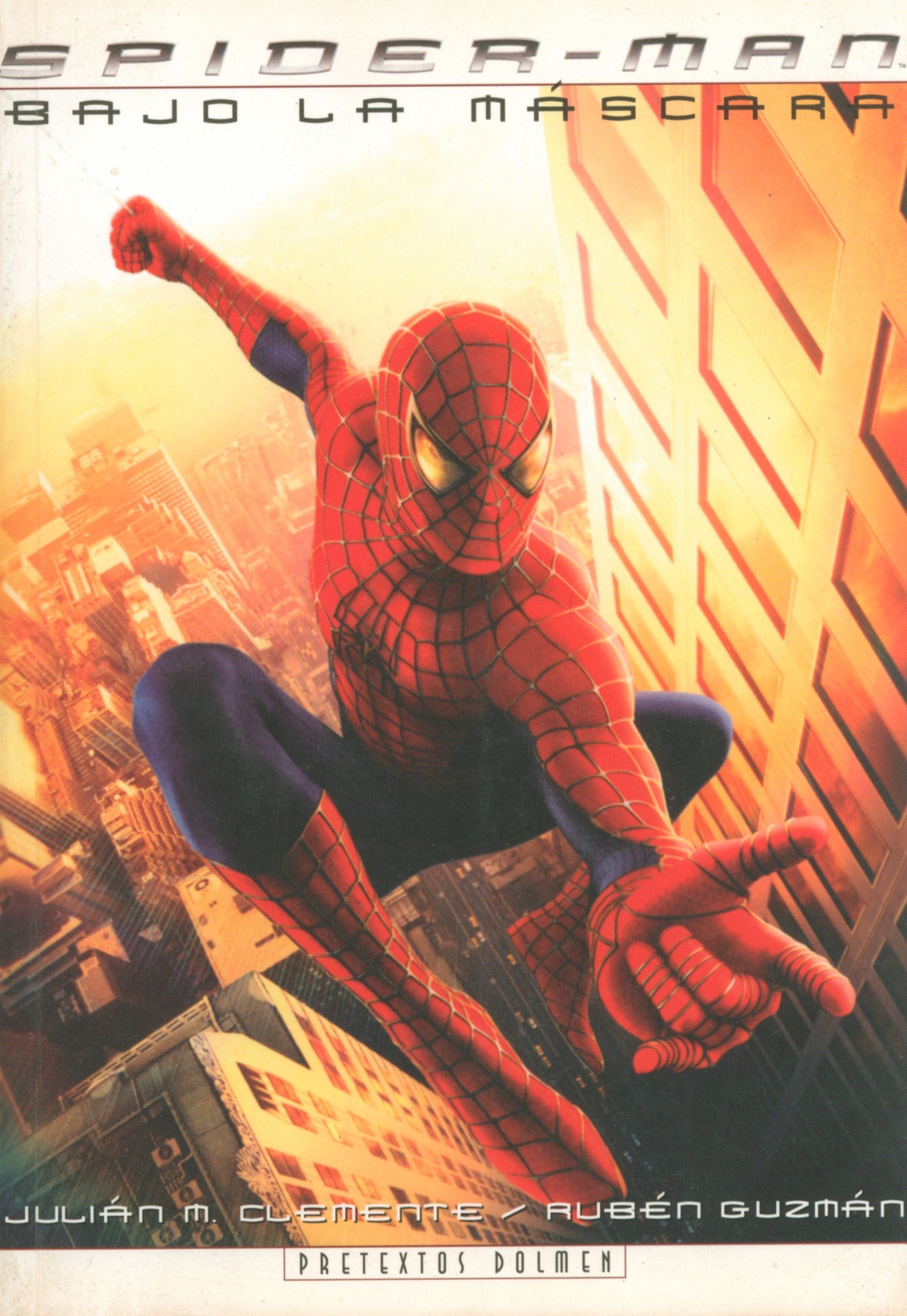 Portada ampliada de Spider-Man: Bajo la máscara