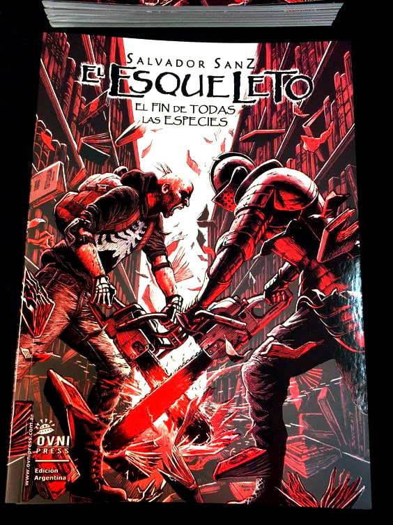 Portada ampliada de El Esqueleto